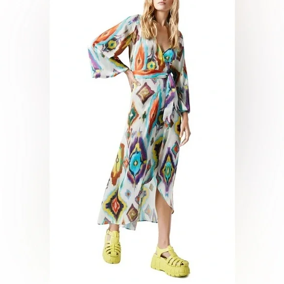 SMYTHE Abstract Print Hostess Dress In Ikat Multi - Picture 6 of 6